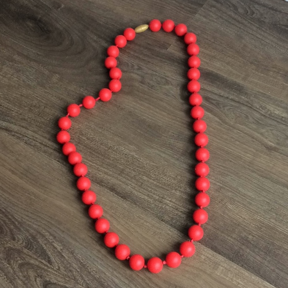 Chewbeads Jane red teething necklace